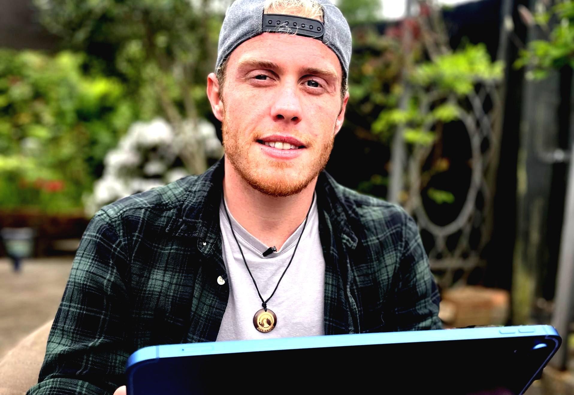 Helpu Gay/Bi Mens Online Meet Up